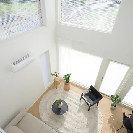 Luxury 3br Sauna Stay, Near Airport Train Vantaa