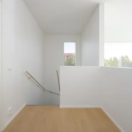 Apartmán Luxury 3br Sauna Stay, Near Airport Train