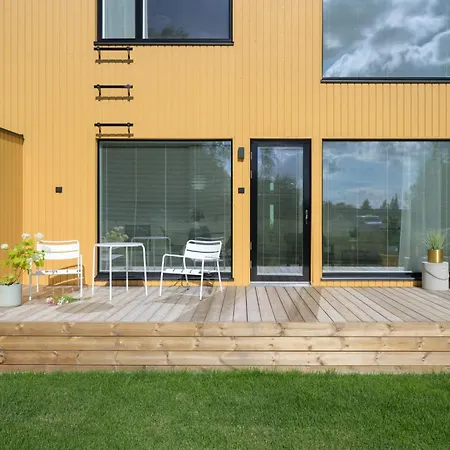 Apartmán Luxury 3br Sauna Stay, Near Airport Train