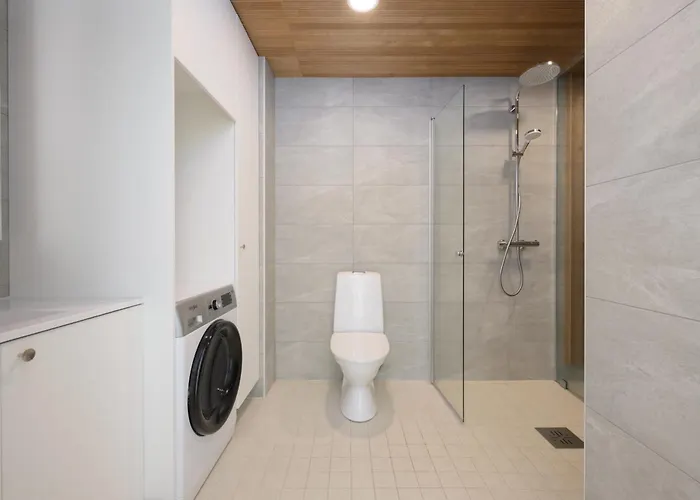 Luxury 3br Sauna Stay, Near Airport Train *