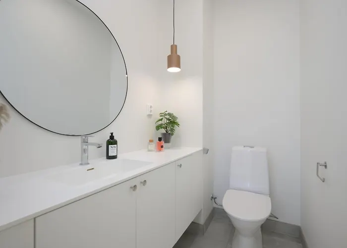 Apartament Luxury 3br Sauna Stay, Near Airport Train *